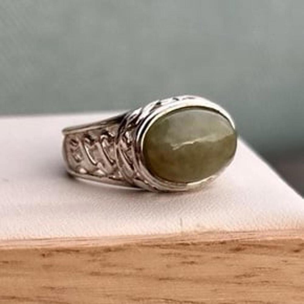 Sterling Silver Jade Ring 925 SU Thailand